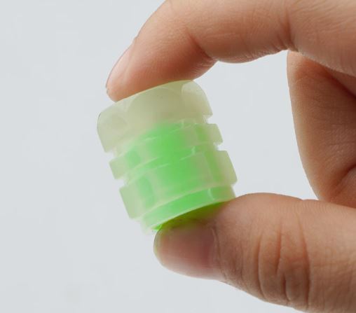 VÁLVULA DE NEUMÁTICO VERDE CON EFECTO FLUORESCENTE - VALVE PRO™